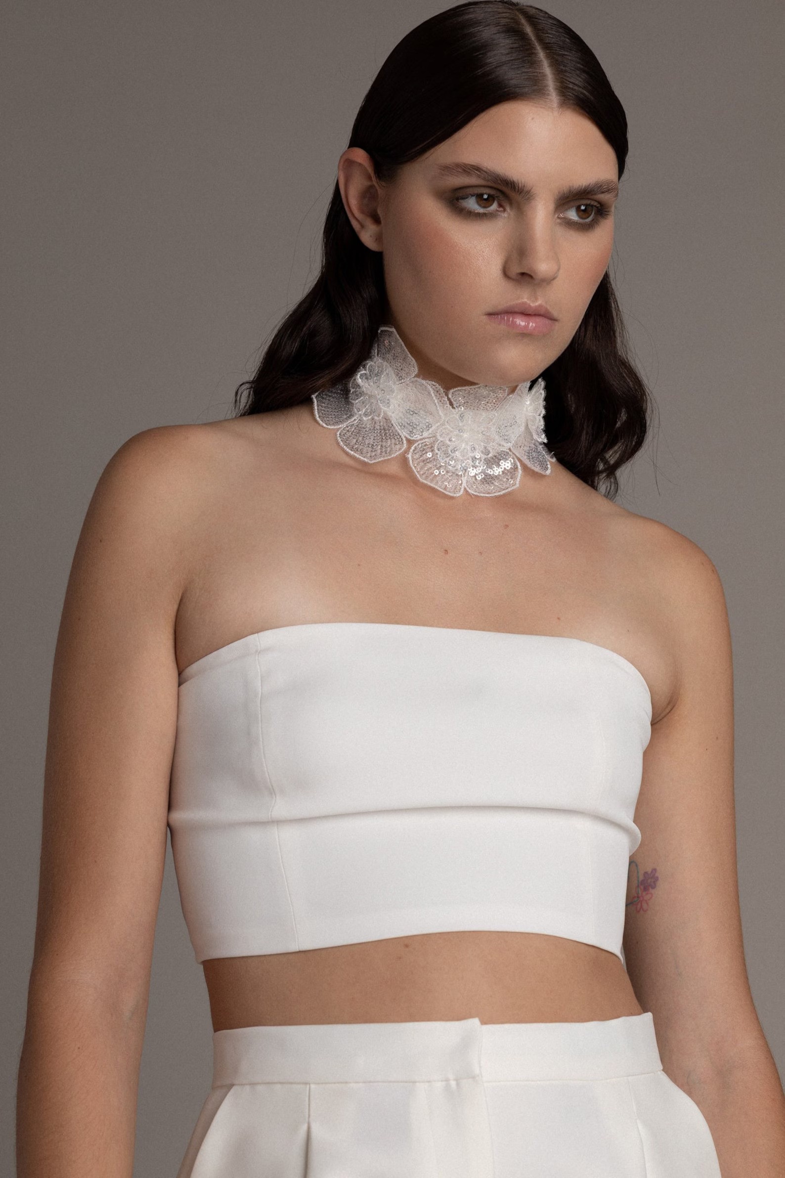 Sequin flower bridal choker necklace