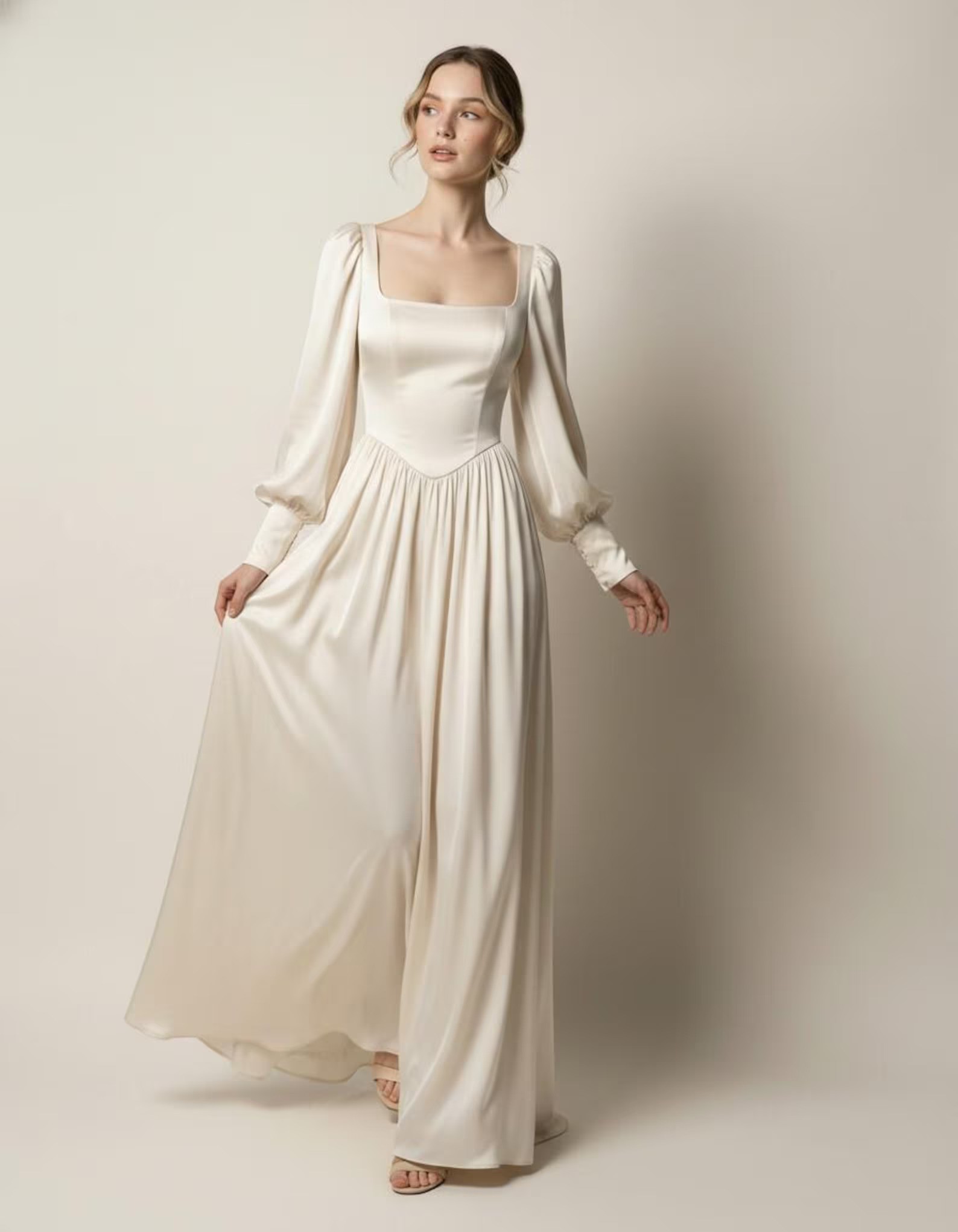 Long Sleeved Winter Wedding Dress with Square Neckline