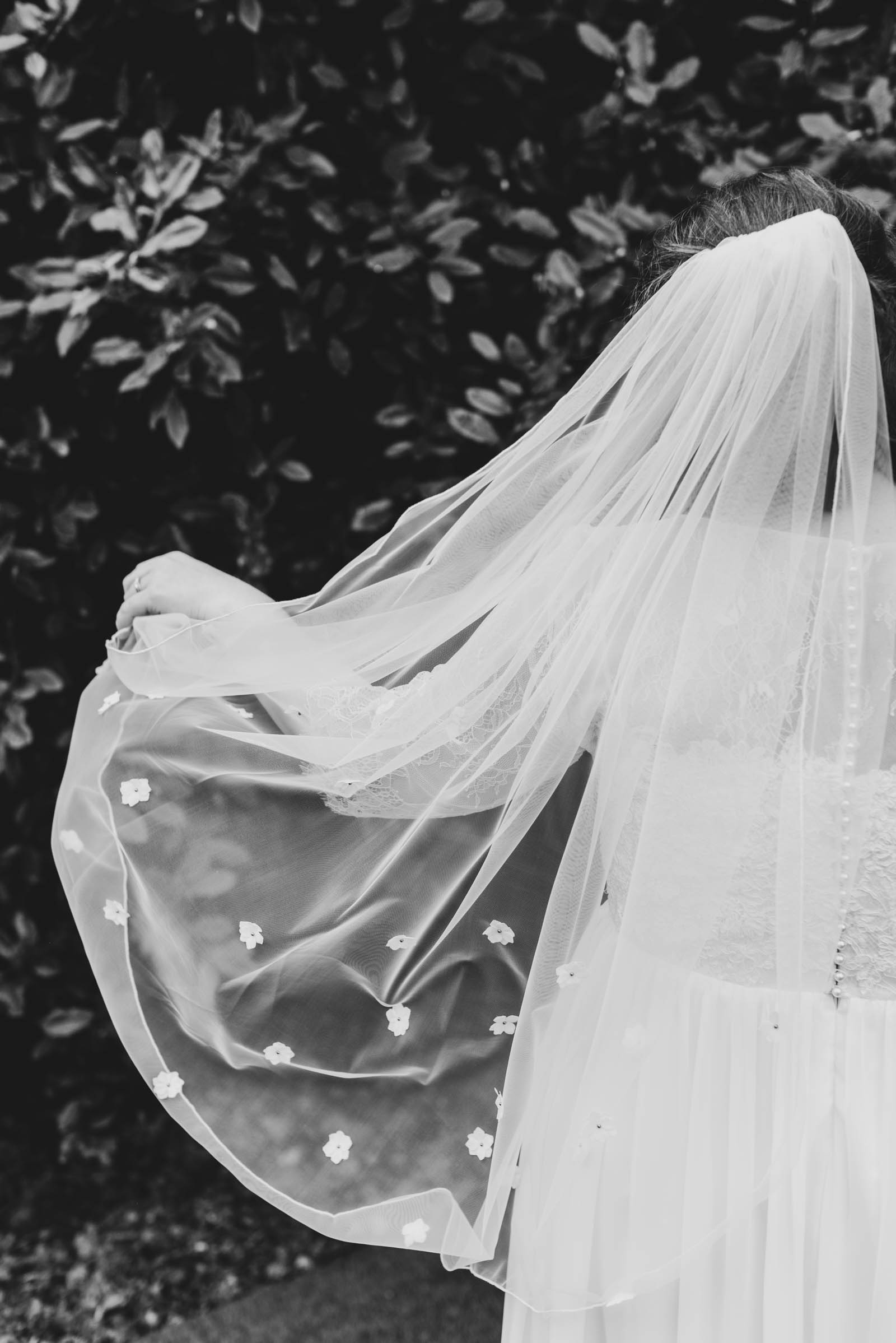 DIY wedding veil with 3D floral appliques made on a Cricut Maker machine