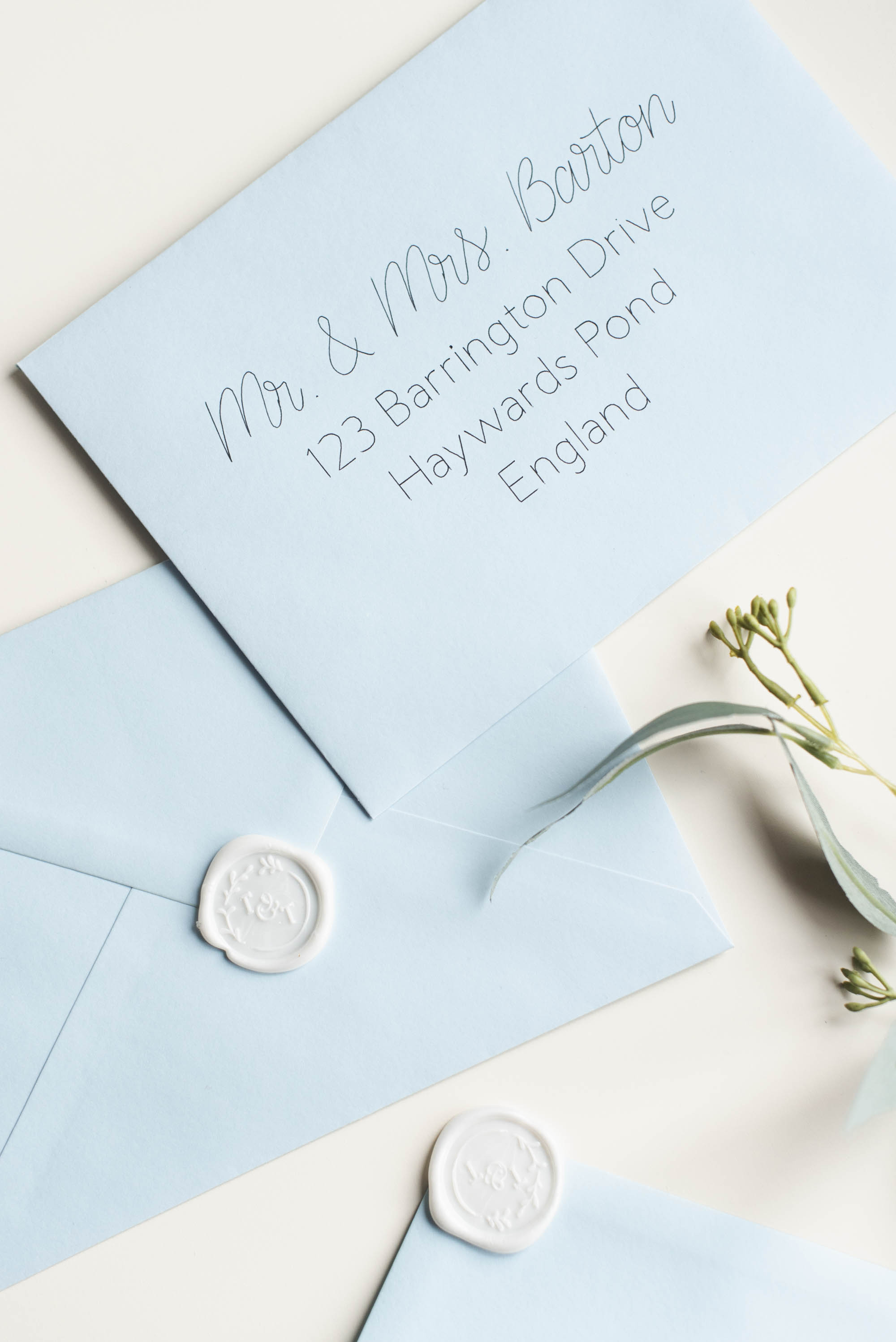 How to address wedding invitations with a Cricut