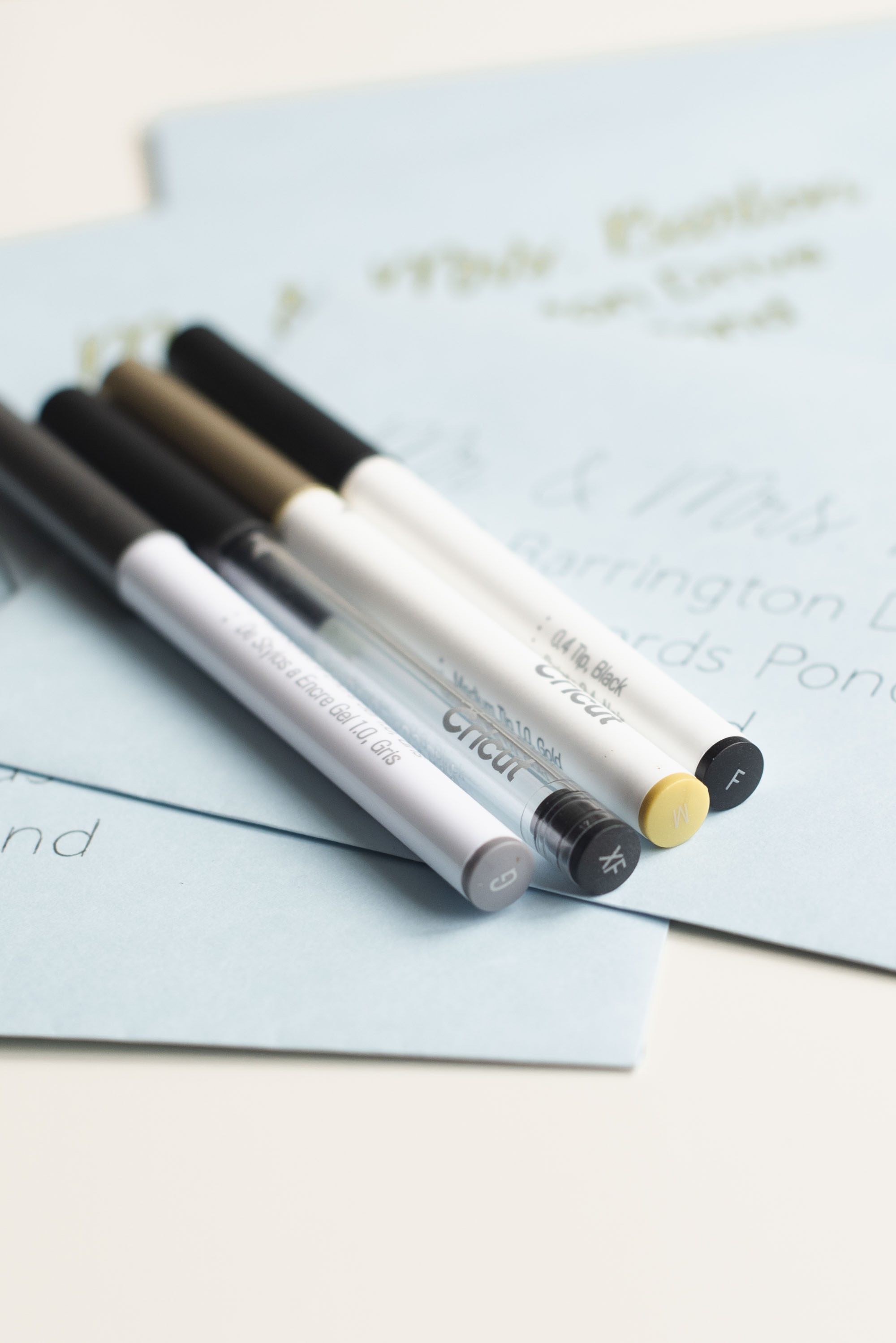 How to address wedding invitations with a Cricut