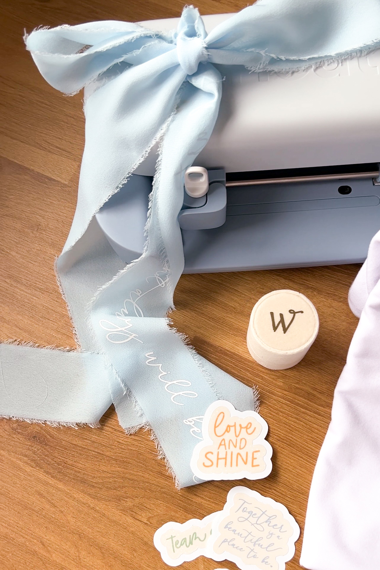 Wedding DIY ideas that you can make with a Cricut Joy 2