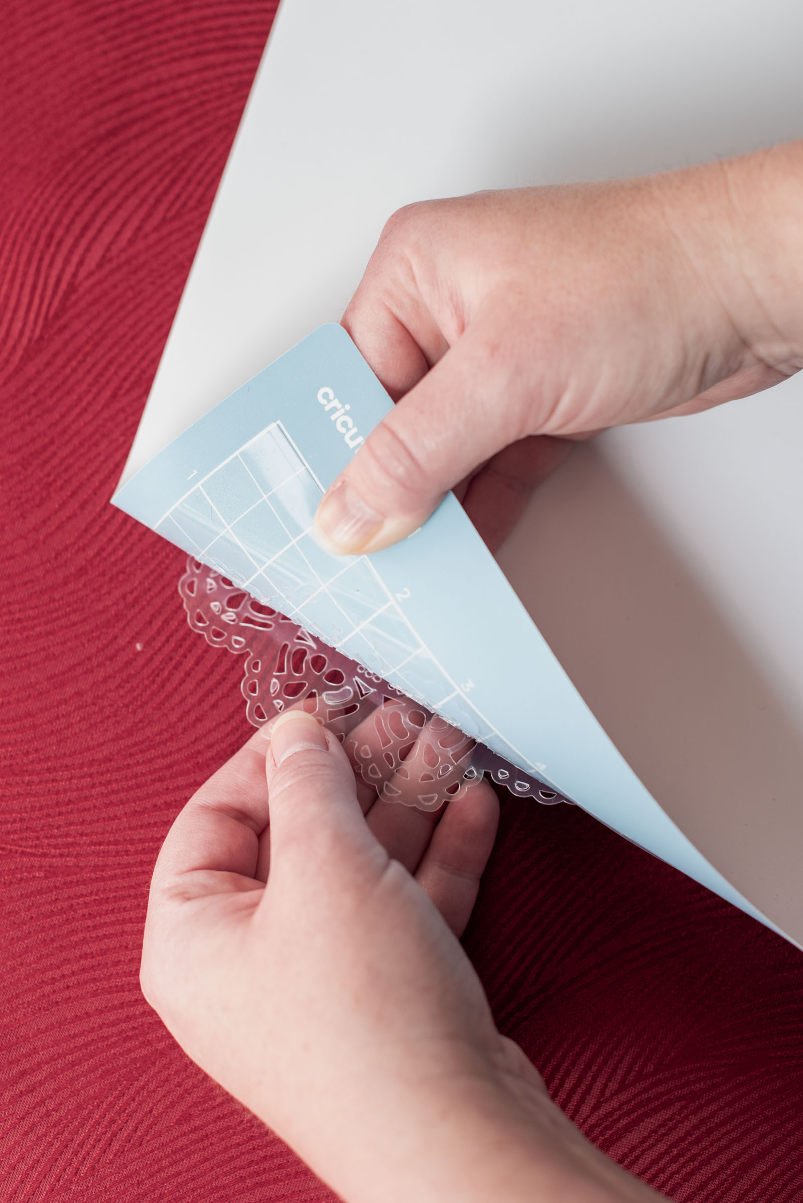 How to remove acetate sheet from a Cricut cutting mat