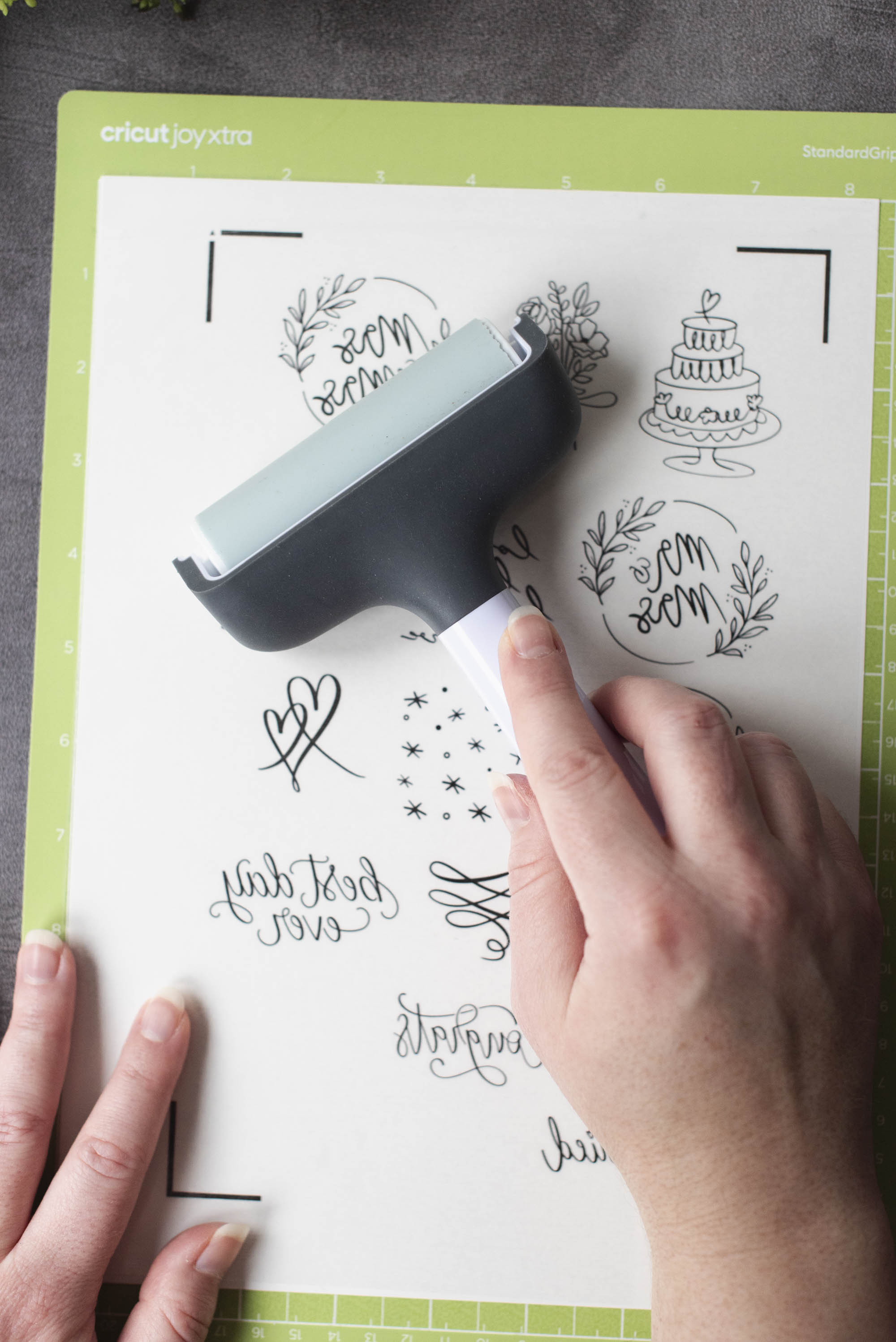 How to make Cricut wedding tattoo favors