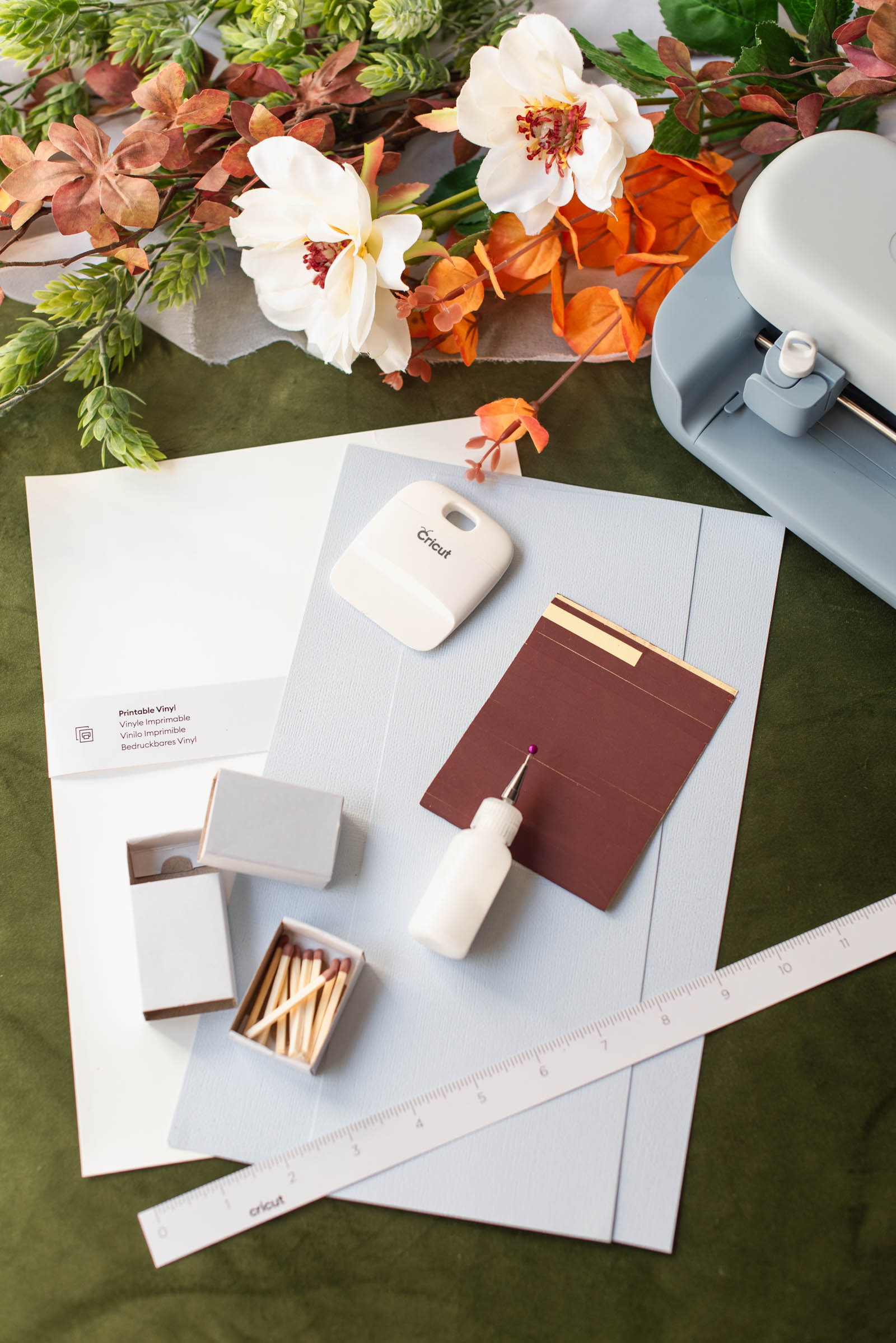 Materials you need to make wedding matchboxes