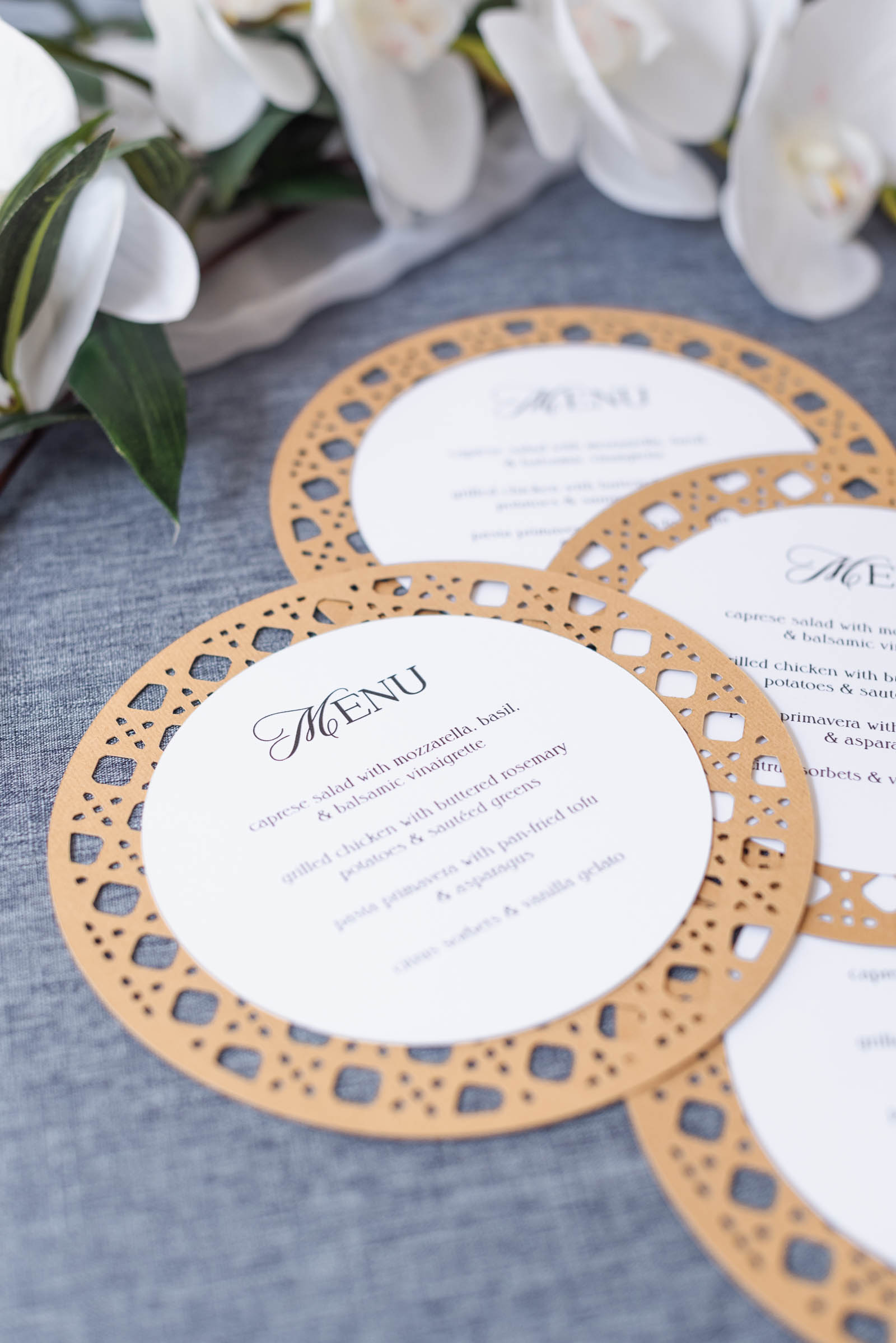 How to DIY your own rattan wedding menus