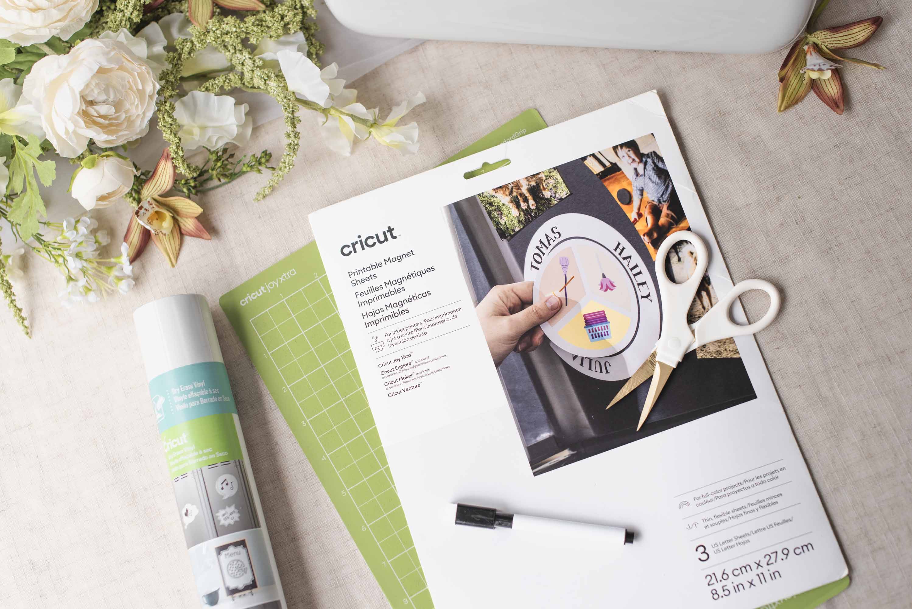 Easy DIY wedding countdown using Cricut printable magnet sheets and dry erase vinyl