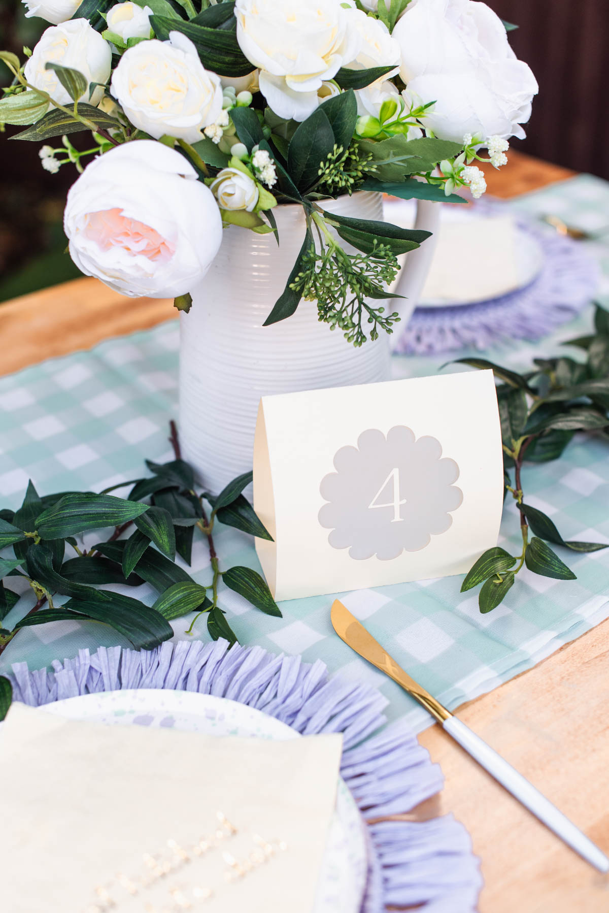 Great Cricut wedding SVG files to make table number luminaries