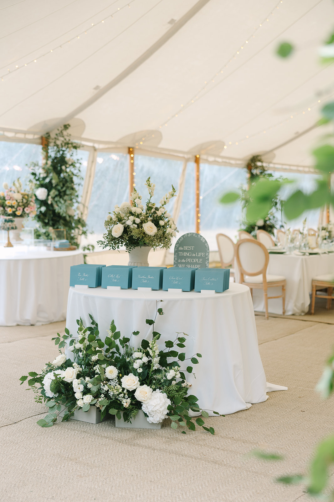 Wedding escort cards that double as handwritten notes and photos to guests