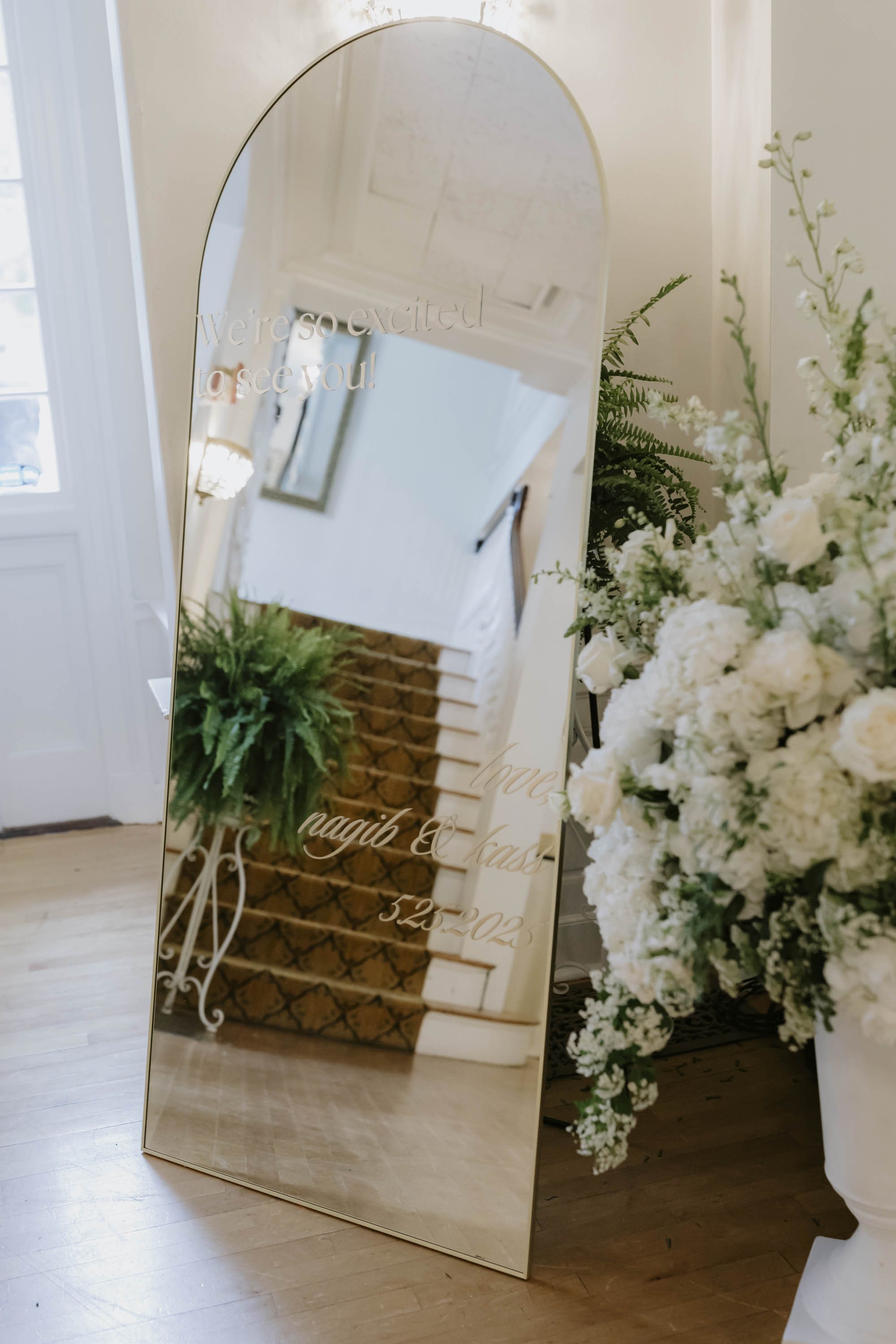 Floor length Cricut made DIY wedding welcome mirror sign
