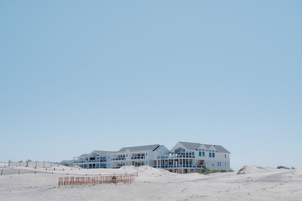 Hill Runner at Penny's Beach Club in Outer Banks for luxury beach house wedding