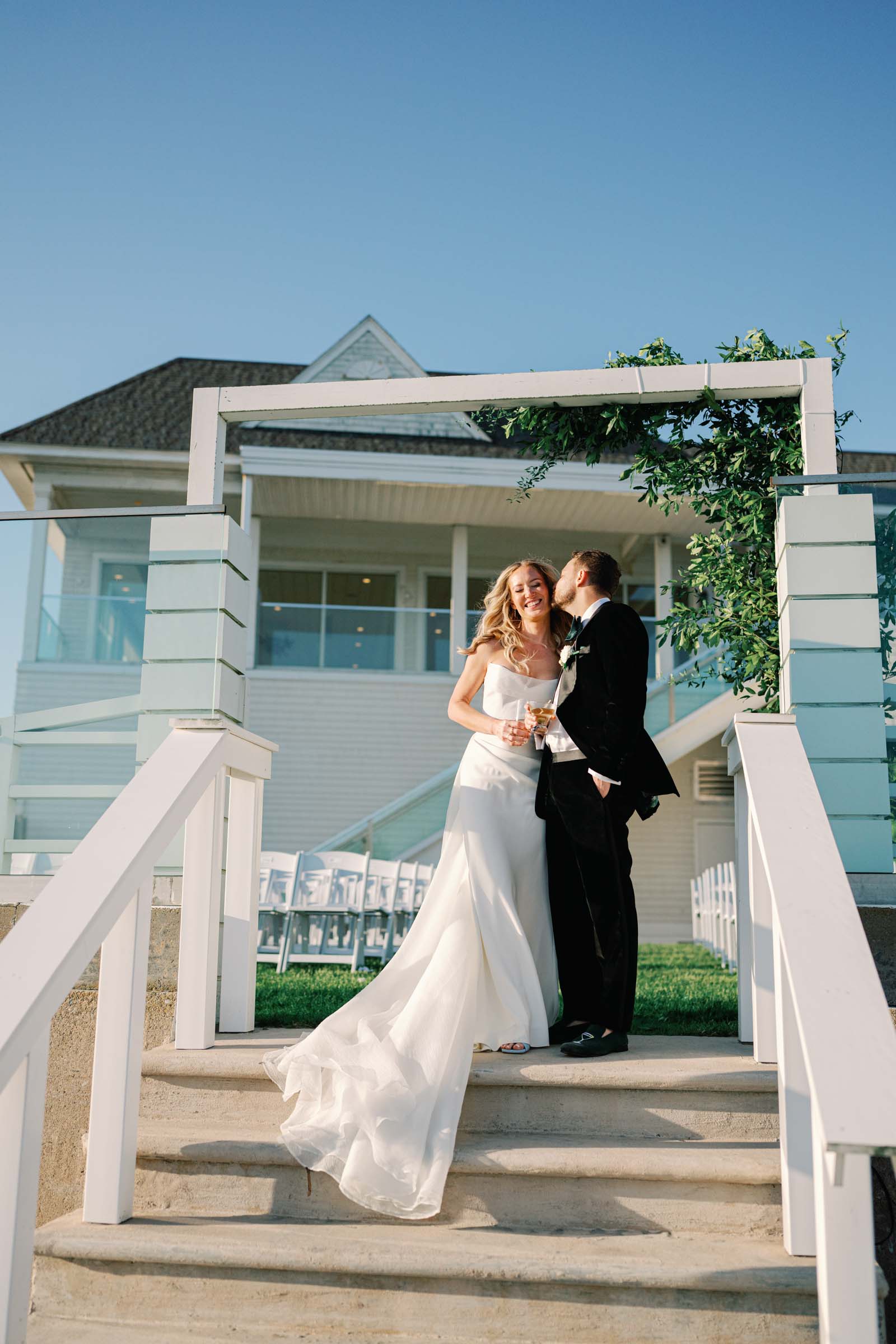 Modern minimalist wedding at the Newport Beach House in Rhode Island